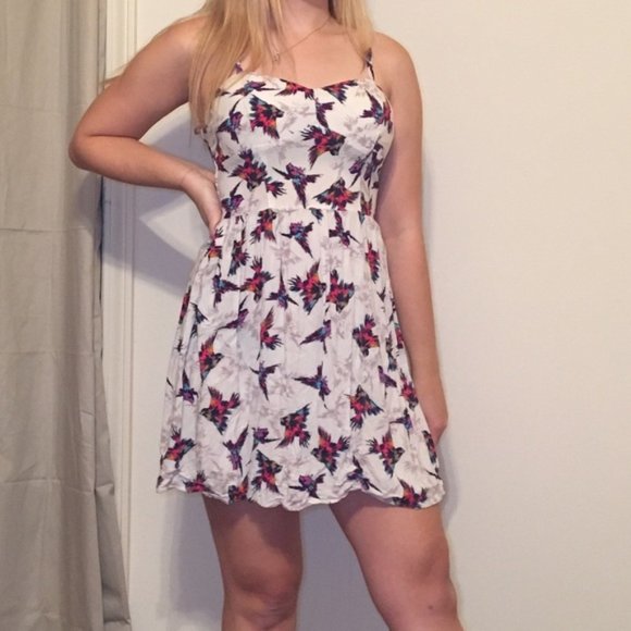 Colorful Bird Dress - Picture 1 of 7